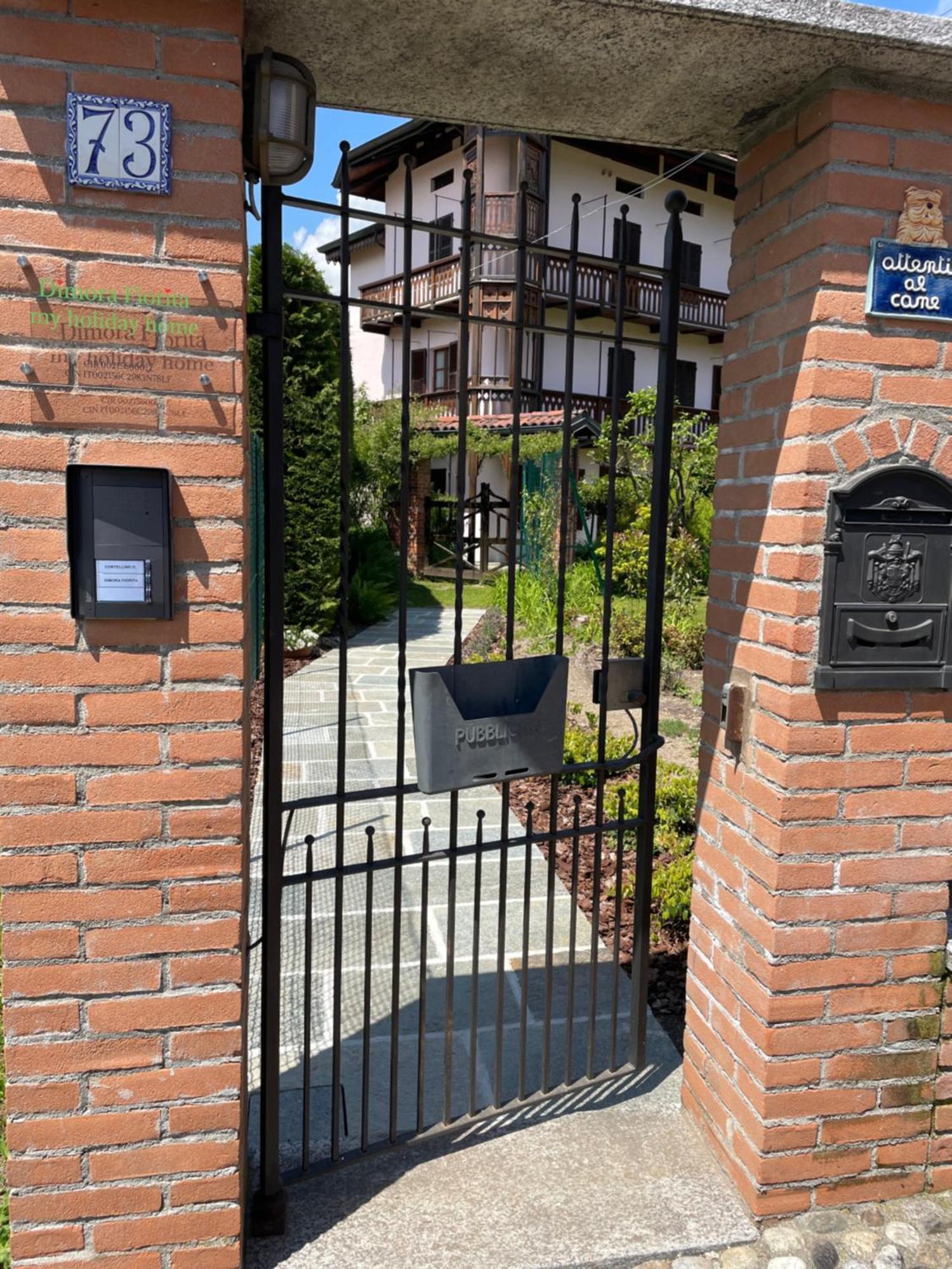 Dimora Fiorita Senior My Holiday Home Varallo Exterior photo